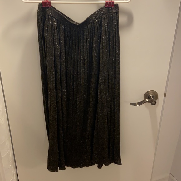 T Tahari metallic twirl midi skirt - Picture 6 of 7